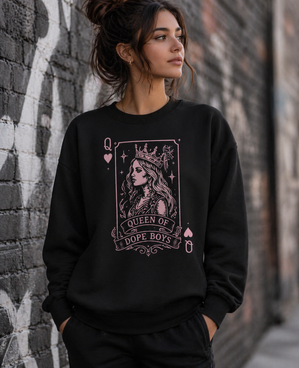 Queen Crewneck - Front